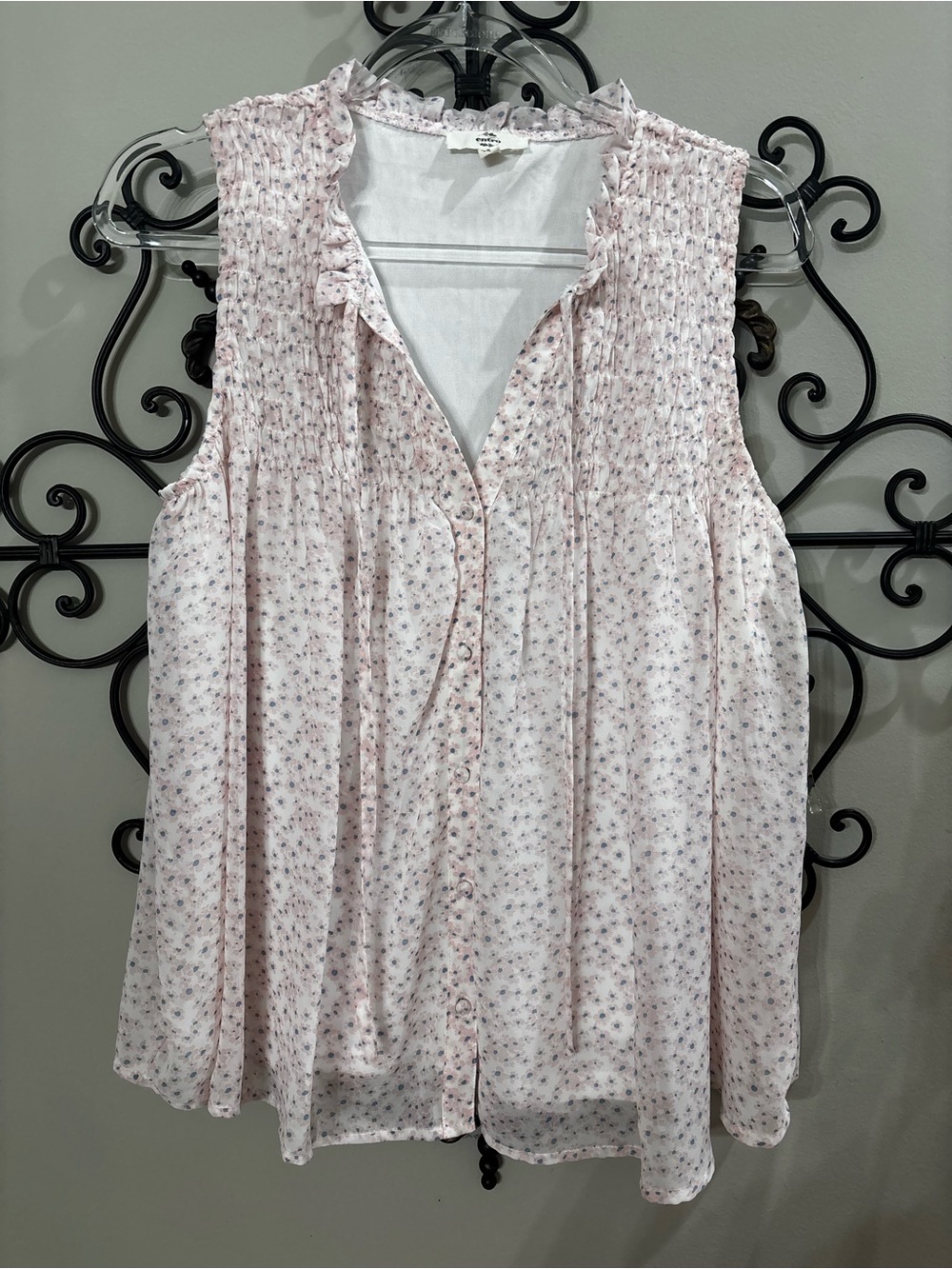 Entro blouse size small